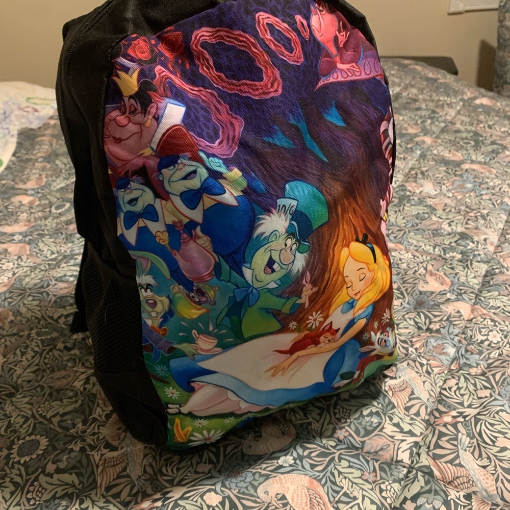 Alice in Wonderland Backpack - Picture 3 of 11
